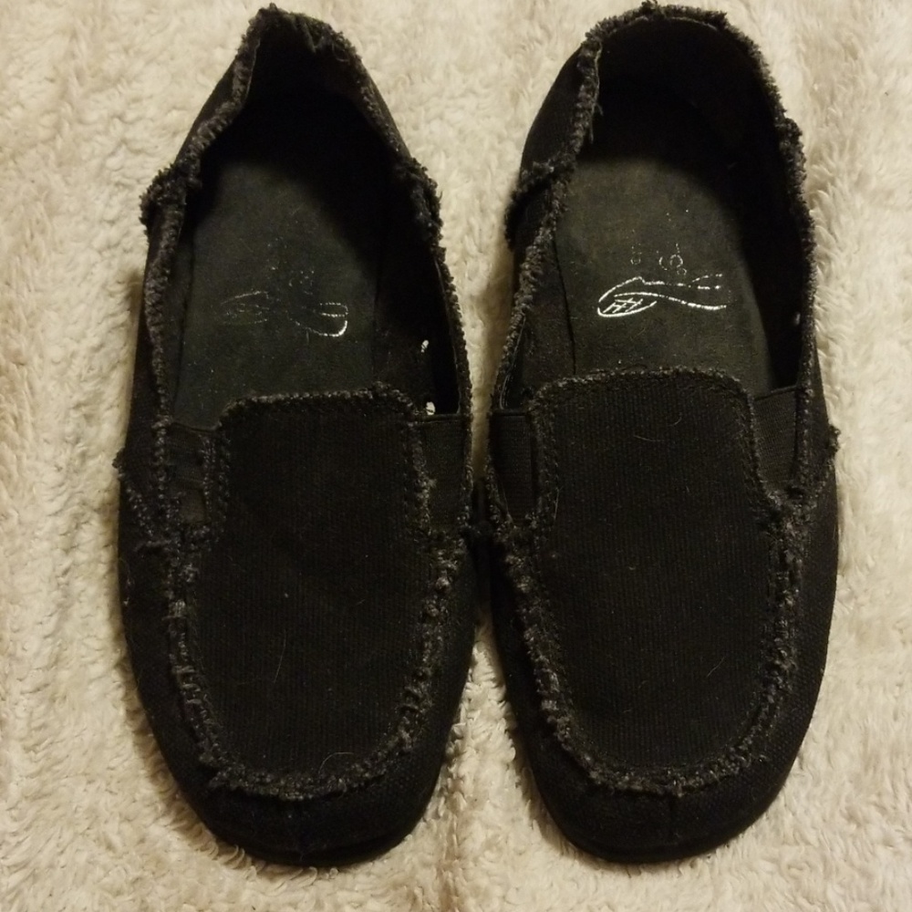 Black flats/loafer shoes